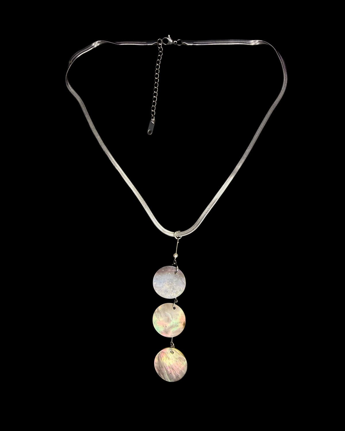 3 generations mother of pearls chain