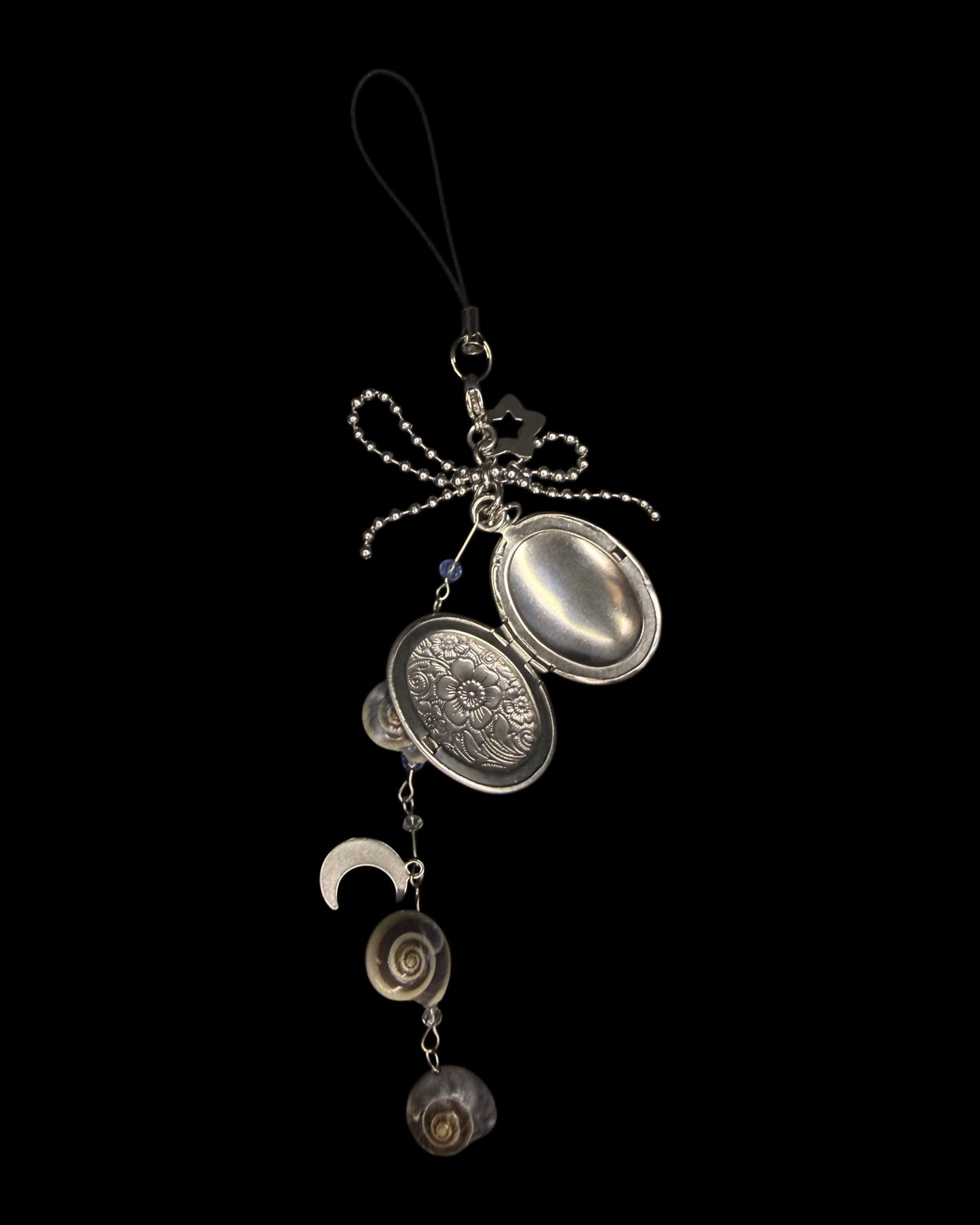 Snail pendent charm/ keychain