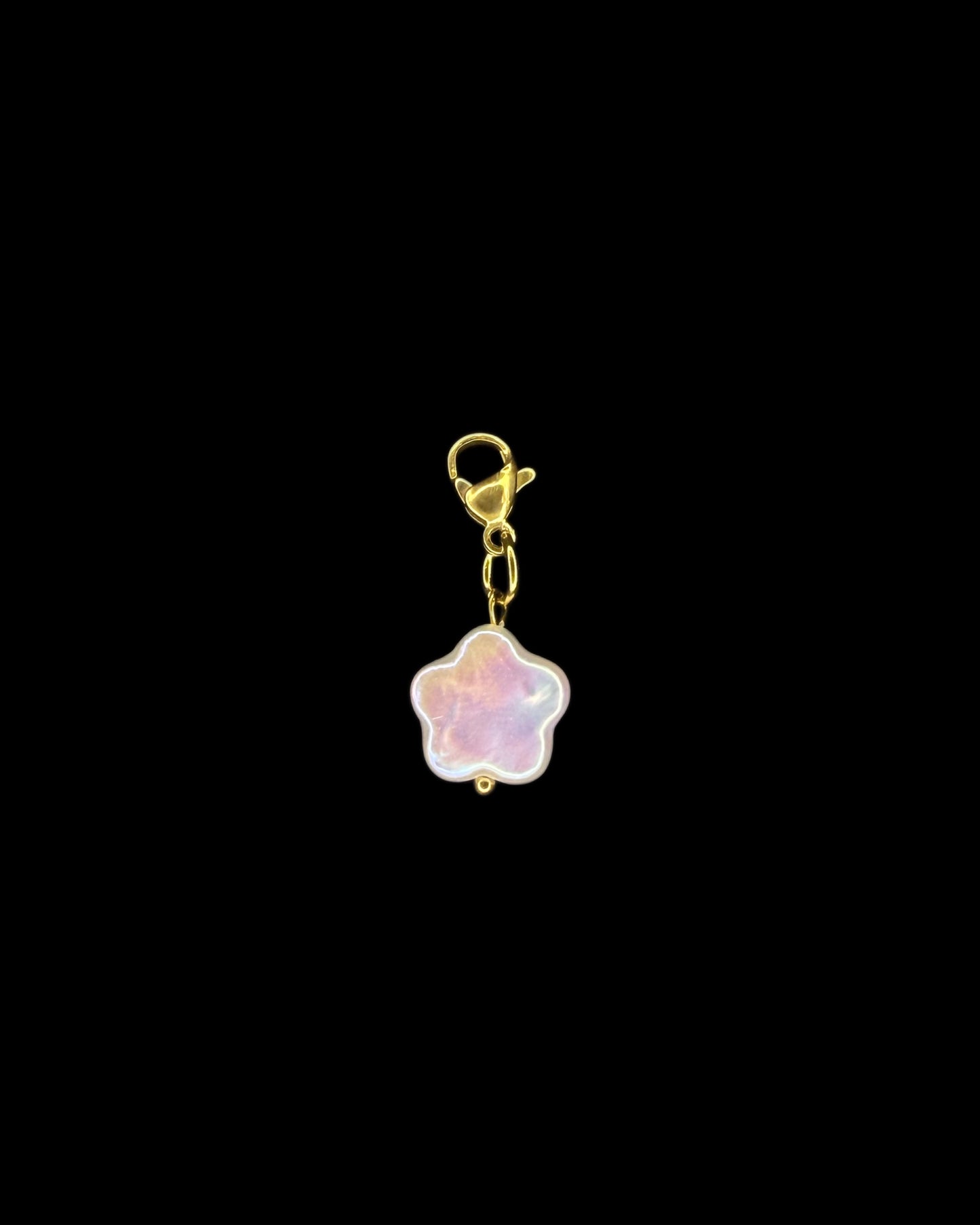 Gumo flower charm