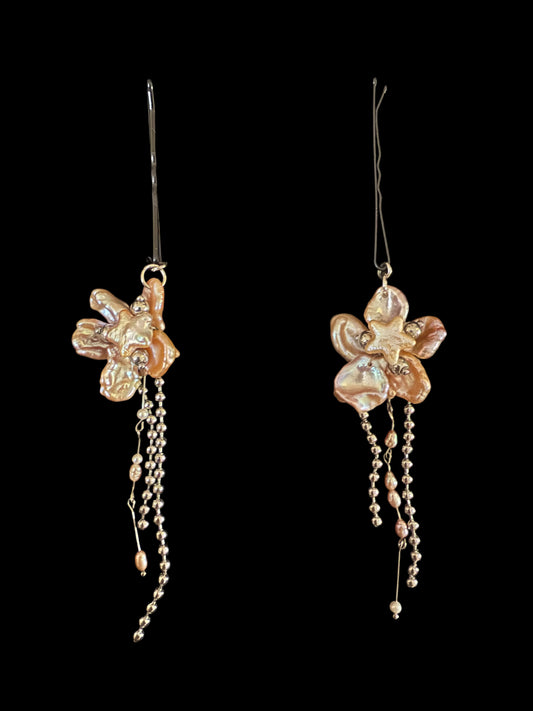 Flower on my hair { pair}