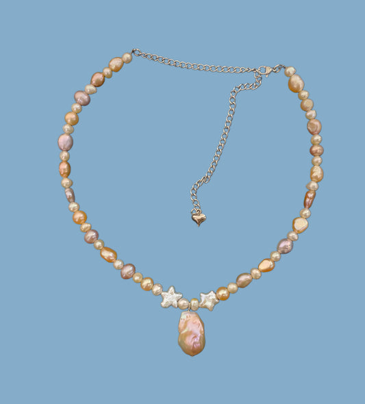 Mermaid drop pearl choker