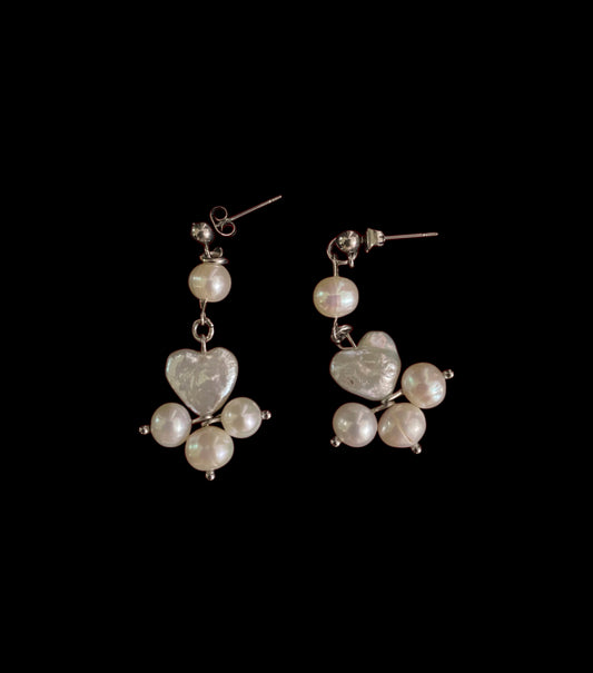 Flirty heart earrings