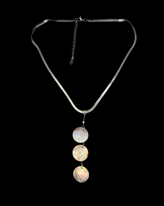 3 generations mother of pearls chain