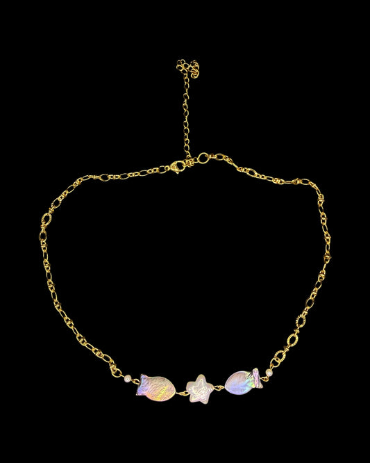 Star kissing fishes club choker