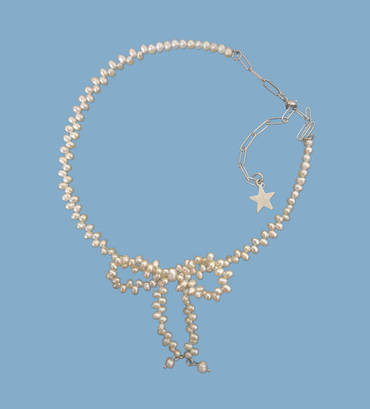 Freshwater pearl bow choker