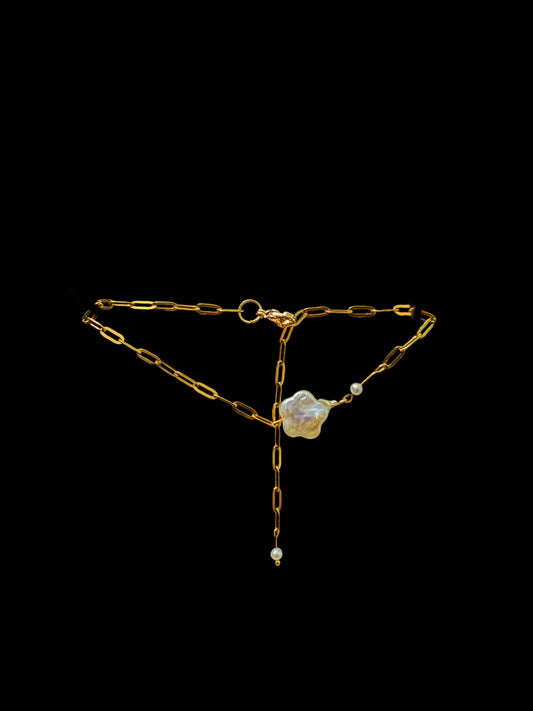 Flower gold bracelet
