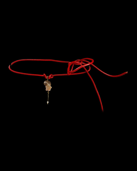 Gift wrapping thread of love choker